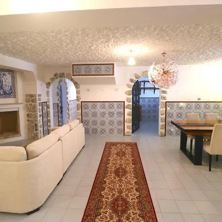 Villa Stunning With Private Pool *