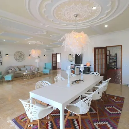 Villa Stunning With Private Pool