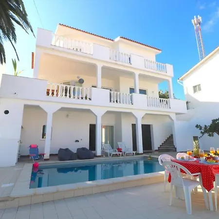 Villa Stunning With Private Pool Nazaré