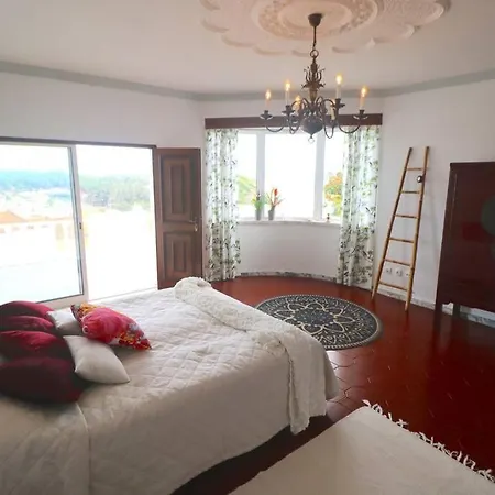 Stunning With Private Pool Nazaré